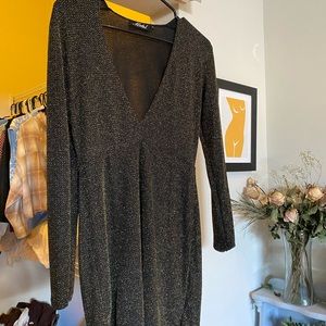 Dress bought from urban outfitters! Perfect for a night out or fun occasions:)